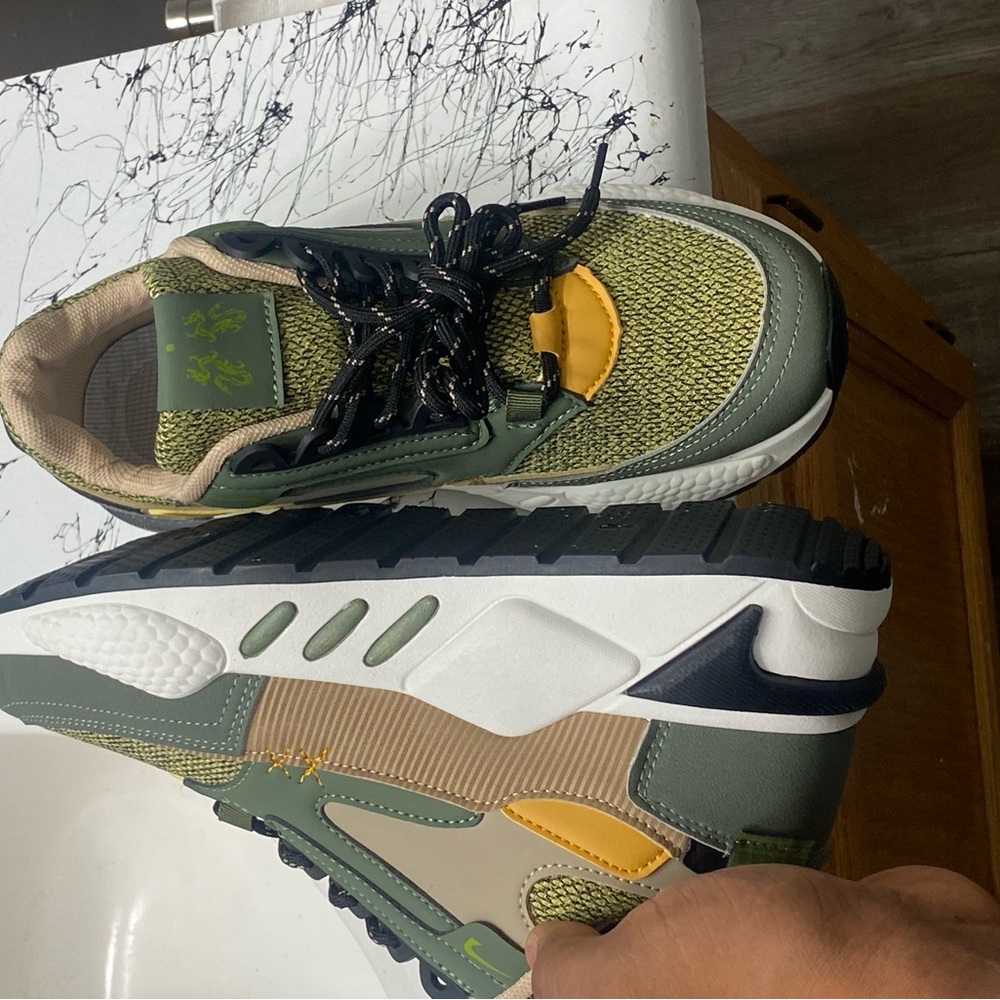 Green and Yellow Retro Sneakers with Vintage Style